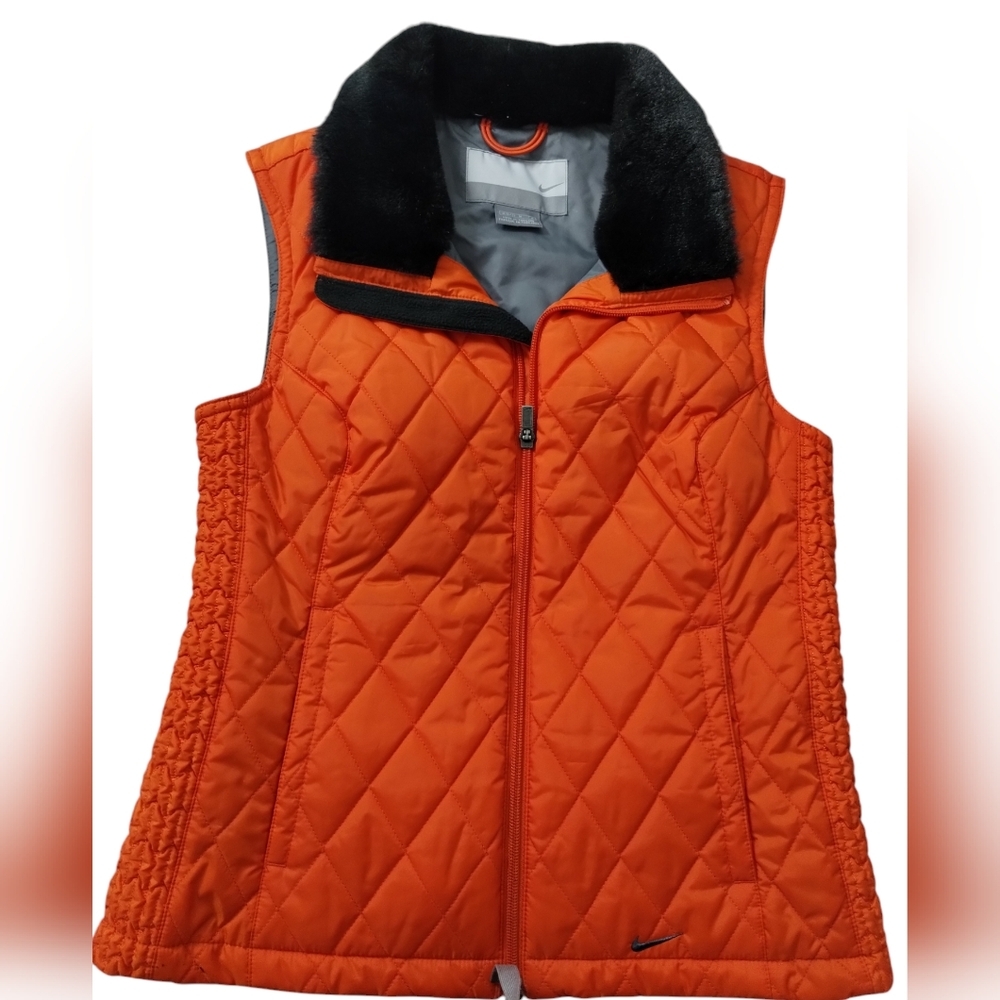 Nike Women's Quilted Puffer Gorpcore Outdoors Equestrian Preppy Vest Size M